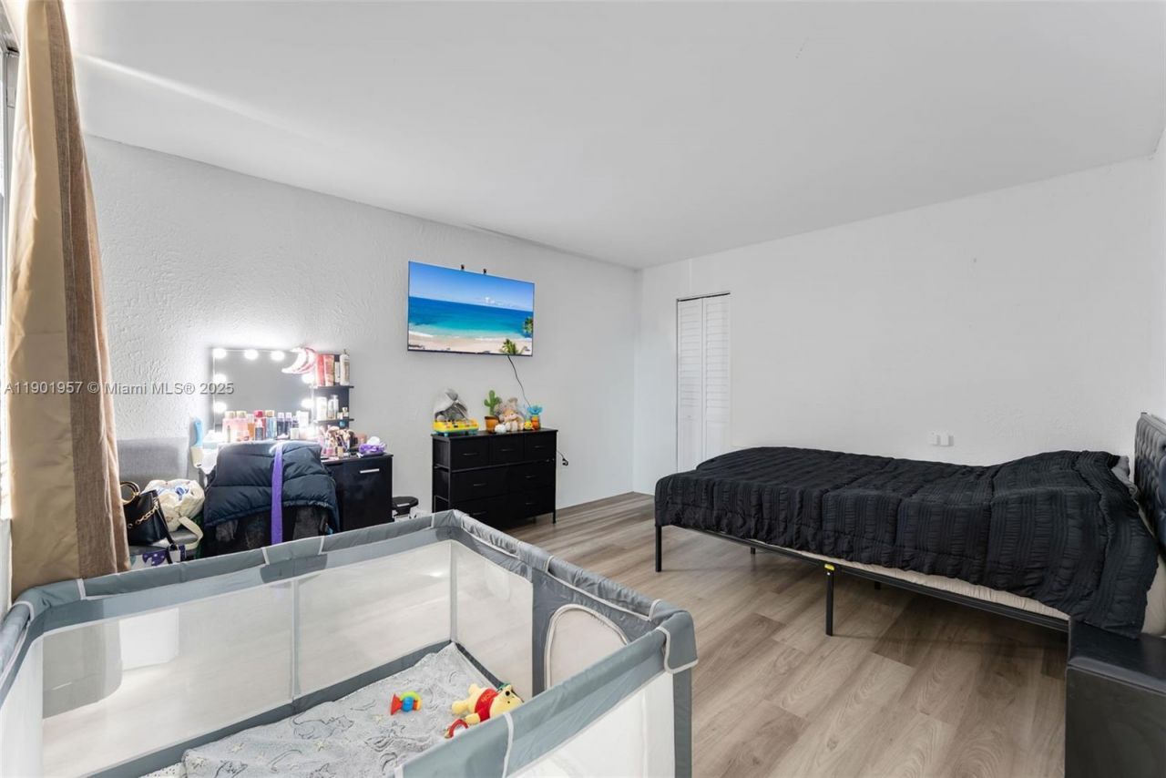 10500 SW 108th Ave, Unit B210, Miami, FL 33176 Photo