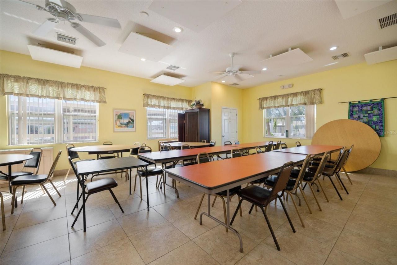 251 Southwinds Drive, Sarasota, FL 34231 Photo