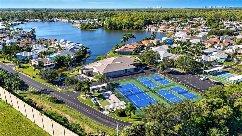 10733 Rio Mar Cir, Estero, FL 33928 Photo