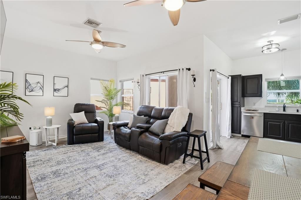 10733 Rio Mar Cir, Estero, FL 33928 Photo