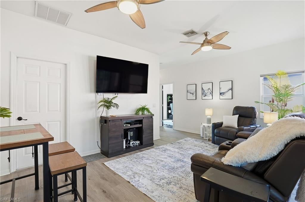 10733 Rio Mar Cir, Estero, FL 33928 Photo