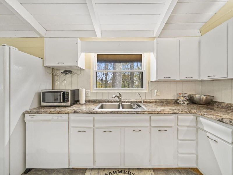 849 Papago Lane, Bremen, OH 43107 Photo 8