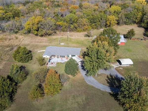 37690 US 169 Highway, Osawatomie, KS 66064
