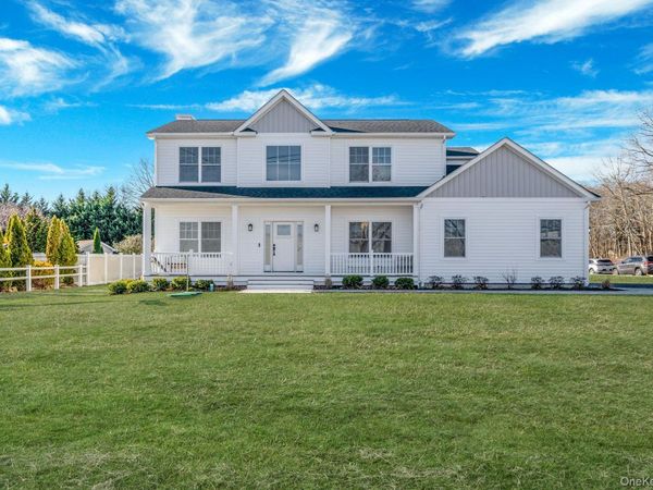 64 Blydenburgh Road, Centereach, NY 11720