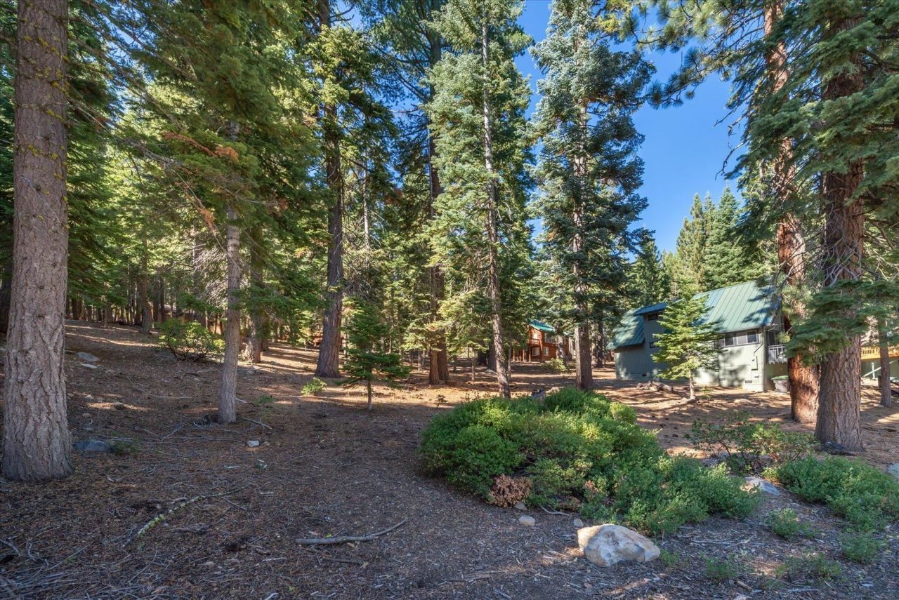 11888 Chamonix Road, Truckee, CA 96161 Photo