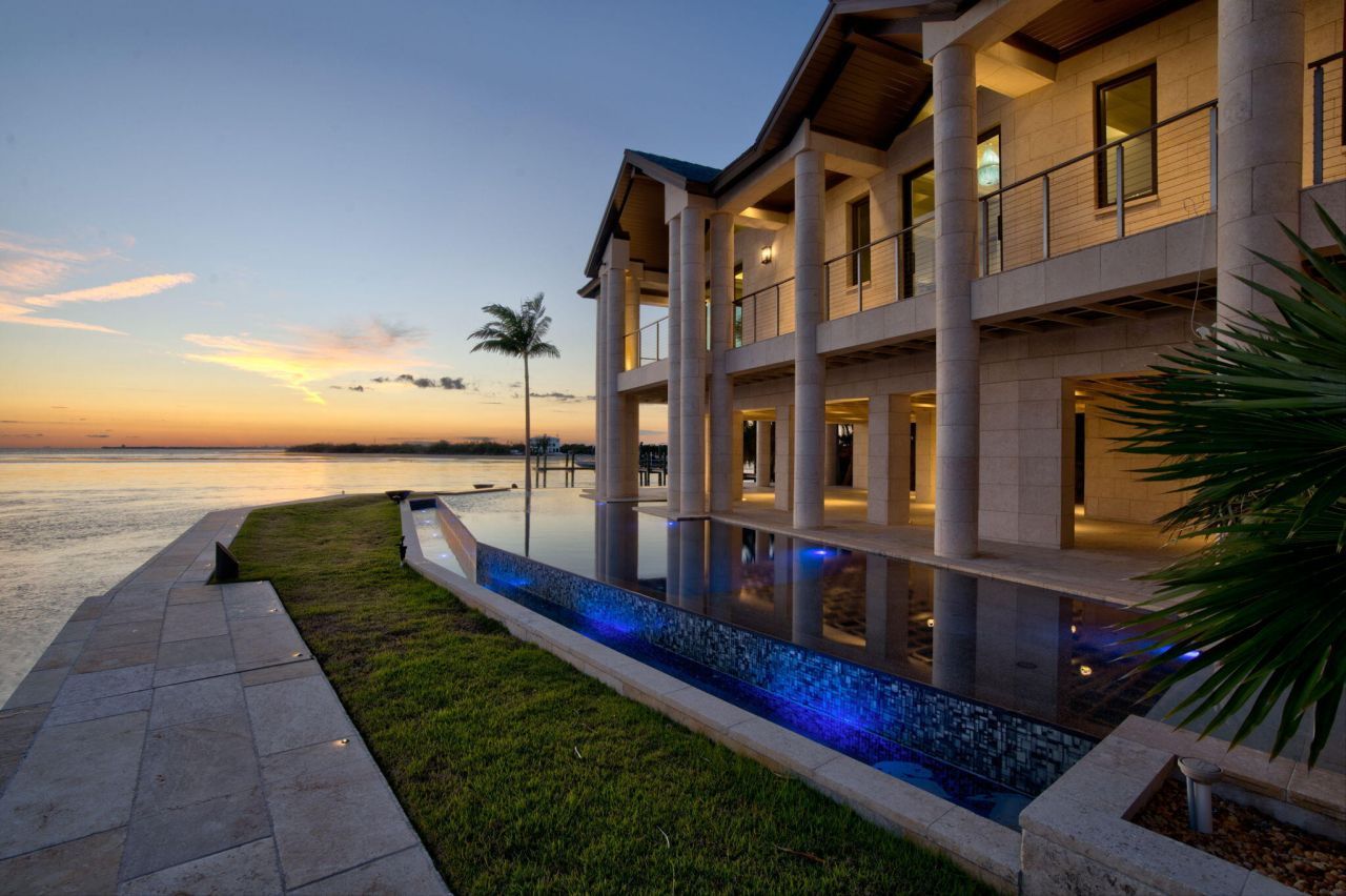 201 W Seaview Drive, Duck, FL 33050 Photo