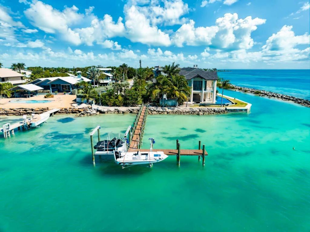 201 W Seaview Drive, Duck, FL 33050 Photo