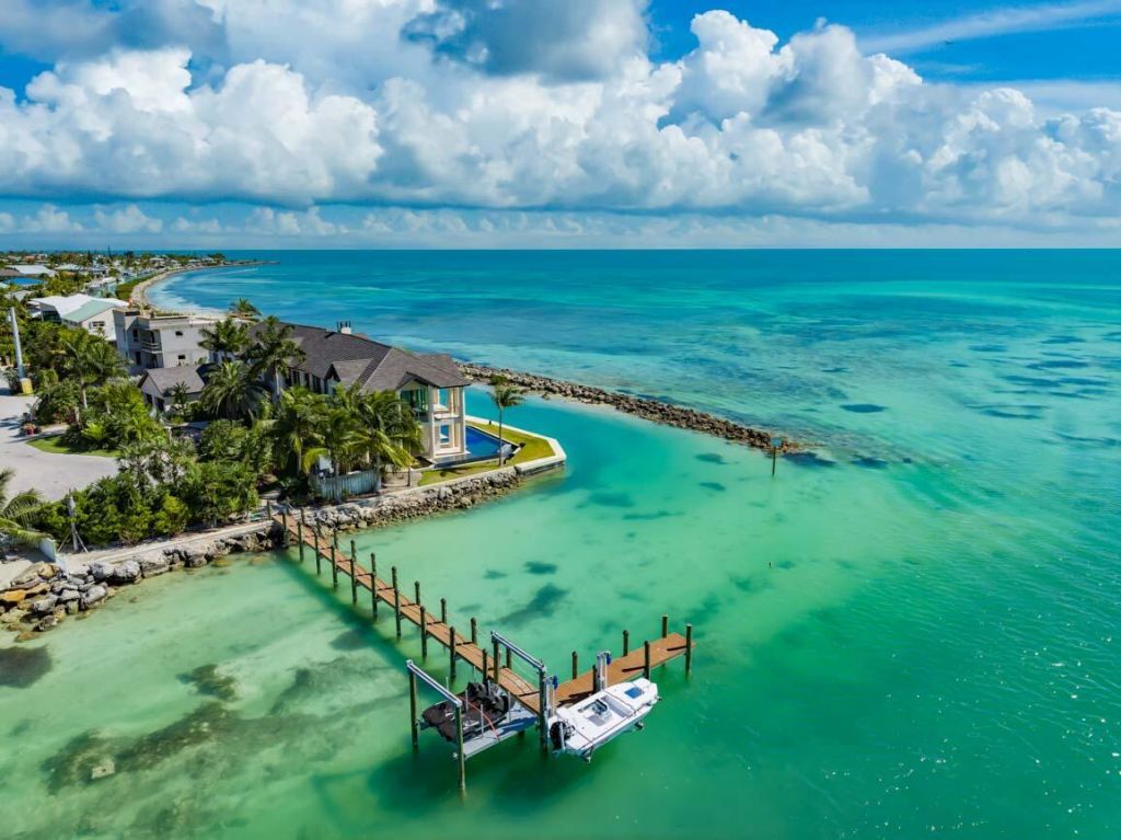 201 W Seaview Drive, Duck, FL 33050 Photo