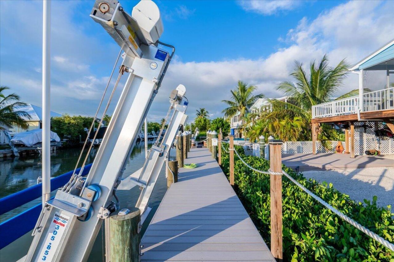 331 N Anglers Drive, Marathon, FL 33050 Photo