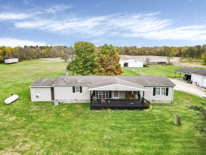 6595 Watkins Road SW, Pataskala, OH 43062 Photo 1