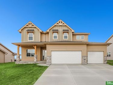 19952 Cinnamon Street, Omaha, NE 68136