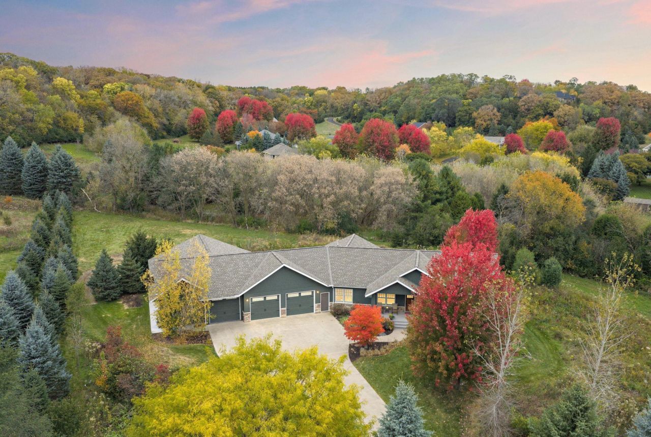 2206 Paris Avenue N, Stillwater, MN 55082 Main Photo