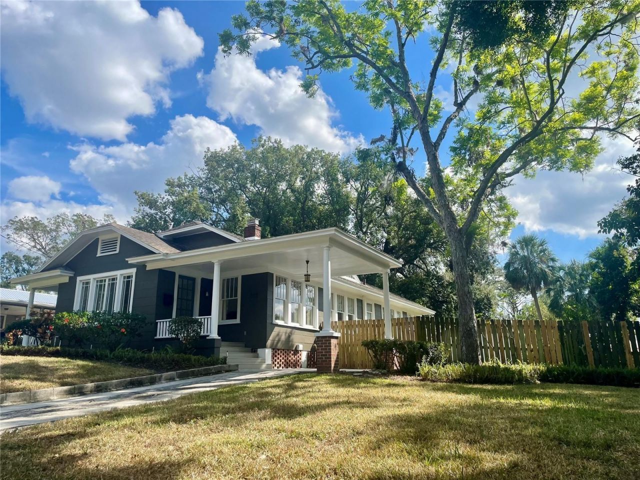 222 W Thomas Street, Tampa, FL 33604 Main Photo