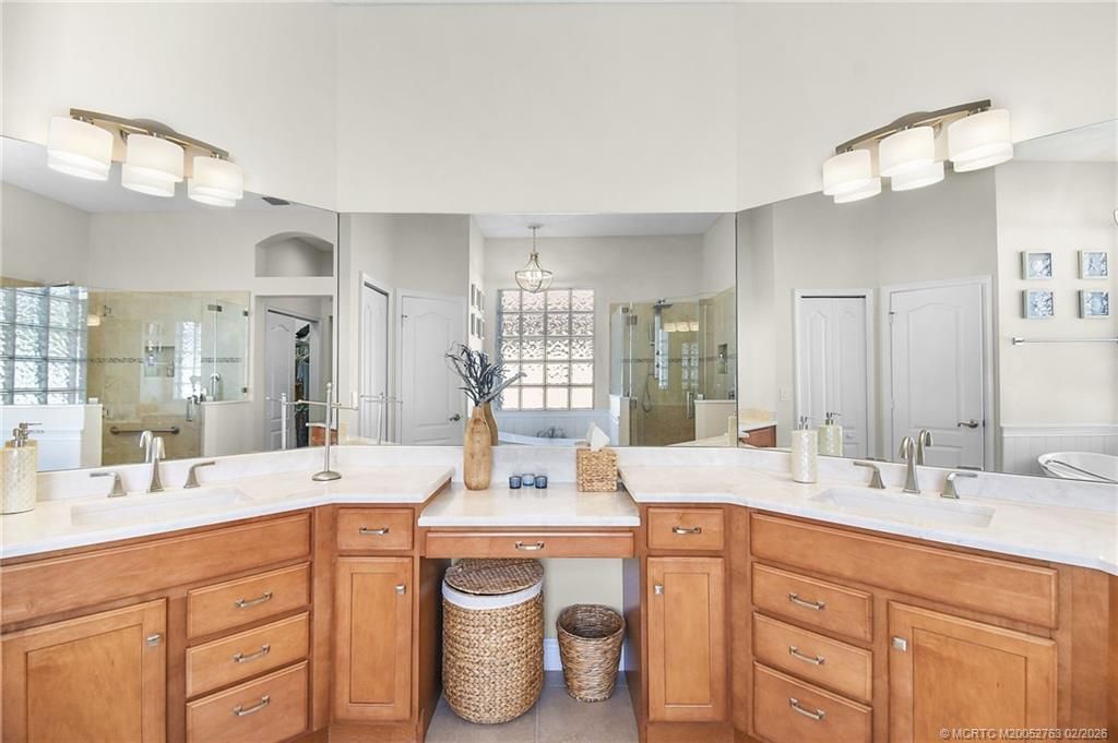 1792 NW Old Oak Terrace, Jensen Beach, FL 34957 Photo