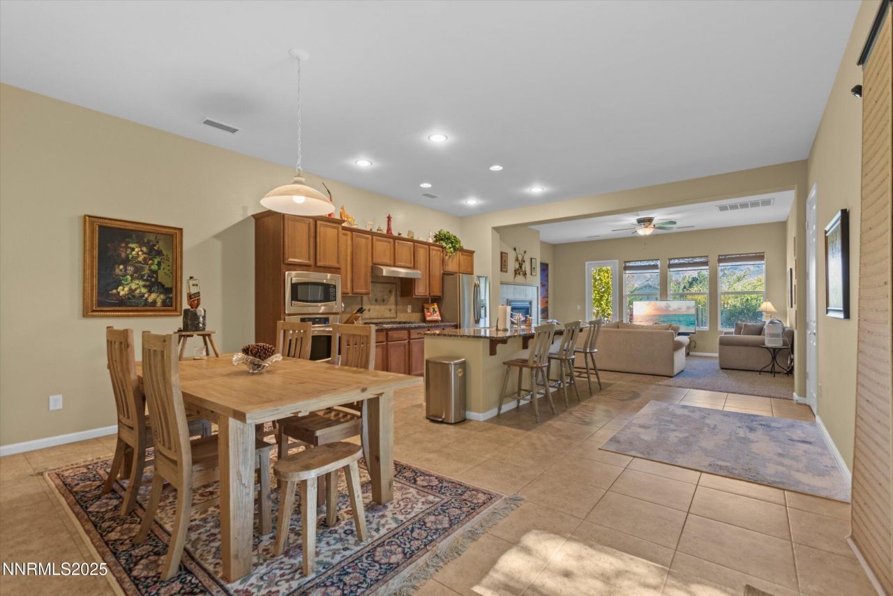 10900 Serratina Drive, Reno, NV 89521 Photo