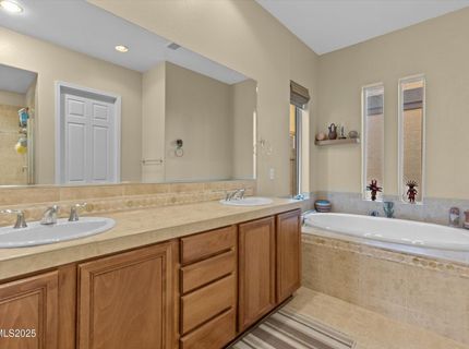 10900 Serratina Drive, Reno, NV 89521 Photo