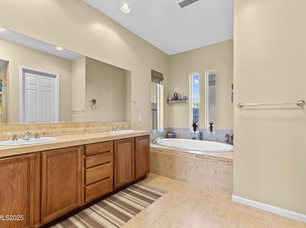 10900 Serratina Drive, Reno, NV 89521 Photo