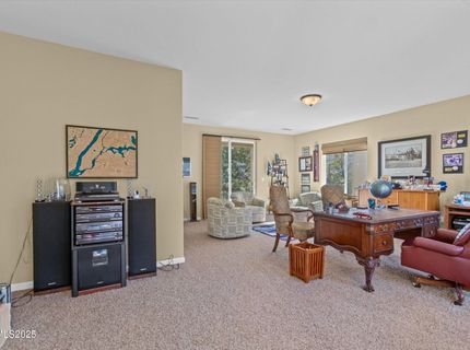 10900 Serratina Drive, Reno, NV 89521 Photo