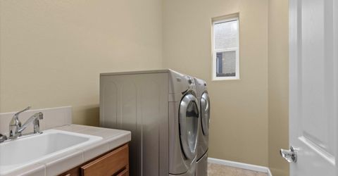 10900 Serratina Drive, Reno, NV 89521 Photo