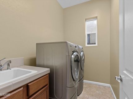 10900 Serratina Drive, Reno, NV 89521 Photo