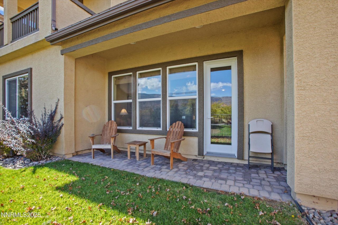 10900 Serratina Drive, Reno, NV 89521 Photo