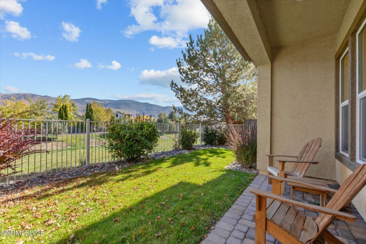 10900 Serratina Drive, Reno, NV 89521 Photo