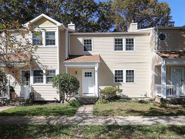 10 Smith, Yaphank, NY 11980