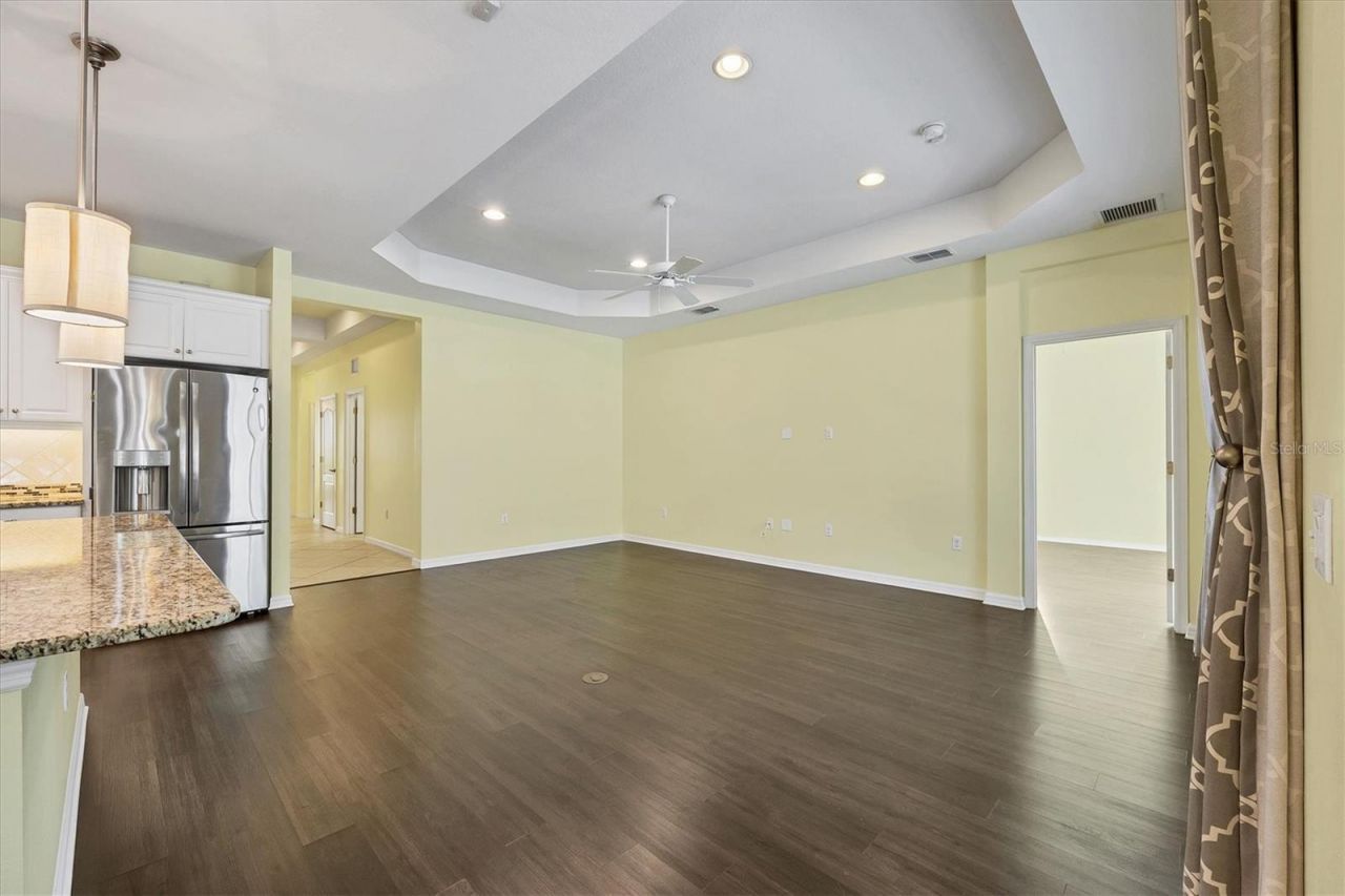 7040 White Willow Court, Sarasota, FL 34243 Photo