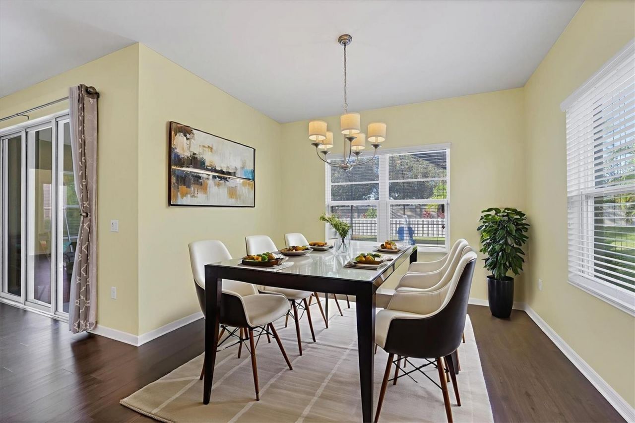 7040 White Willow Court, Sarasota, FL 34243 Photo