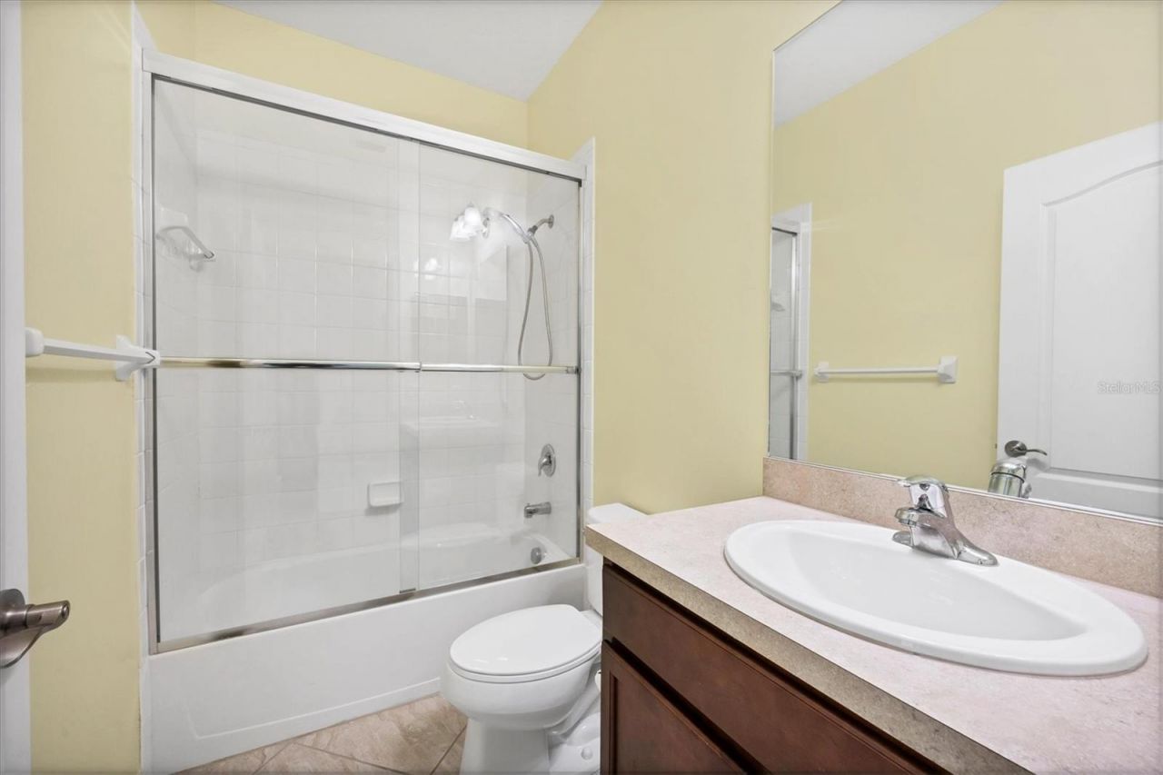 7040 White Willow Court, Sarasota, FL 34243 Photo