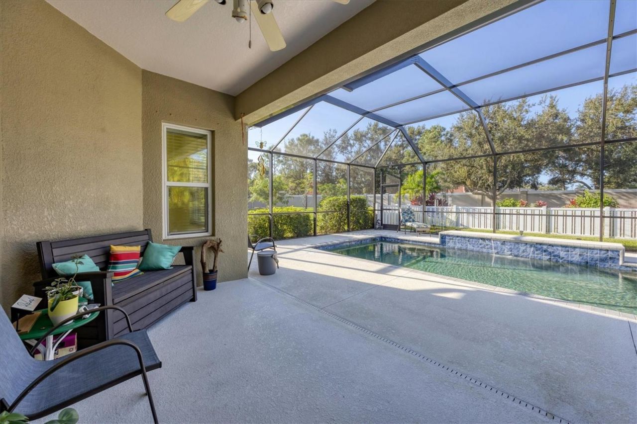 7040 White Willow Court, Sarasota, FL 34243 Photo