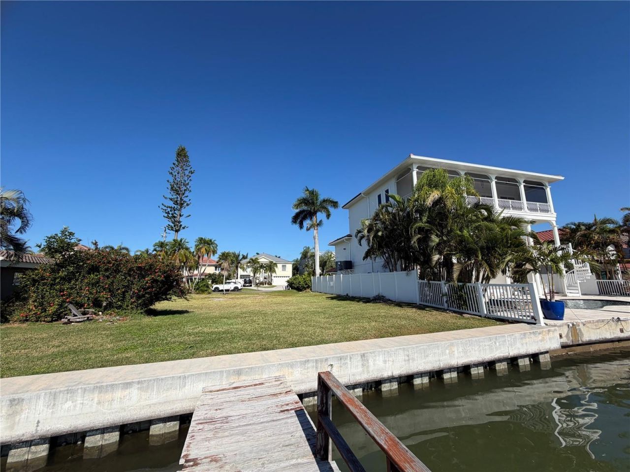16325 Redington Drive, Redington Beach, FL 33708 Photo