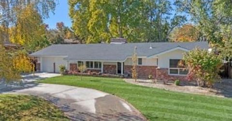 2201 Barnes Boulevard, Reno, NV 89509 Photo