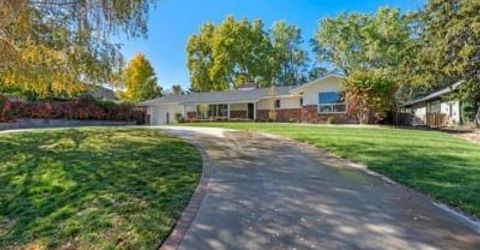 2201 Barnes Boulevard, Reno, NV 89509 Photo