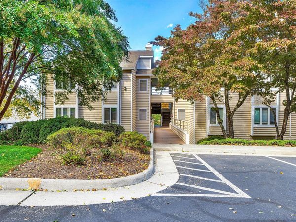 410 Marina Bay DR, Unit 102, Penhook, VA 24137