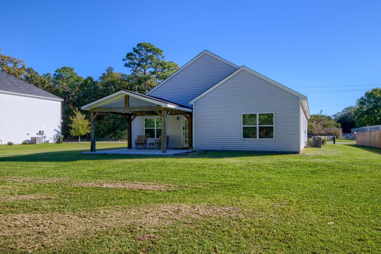 707 Butter Road Photo 10
