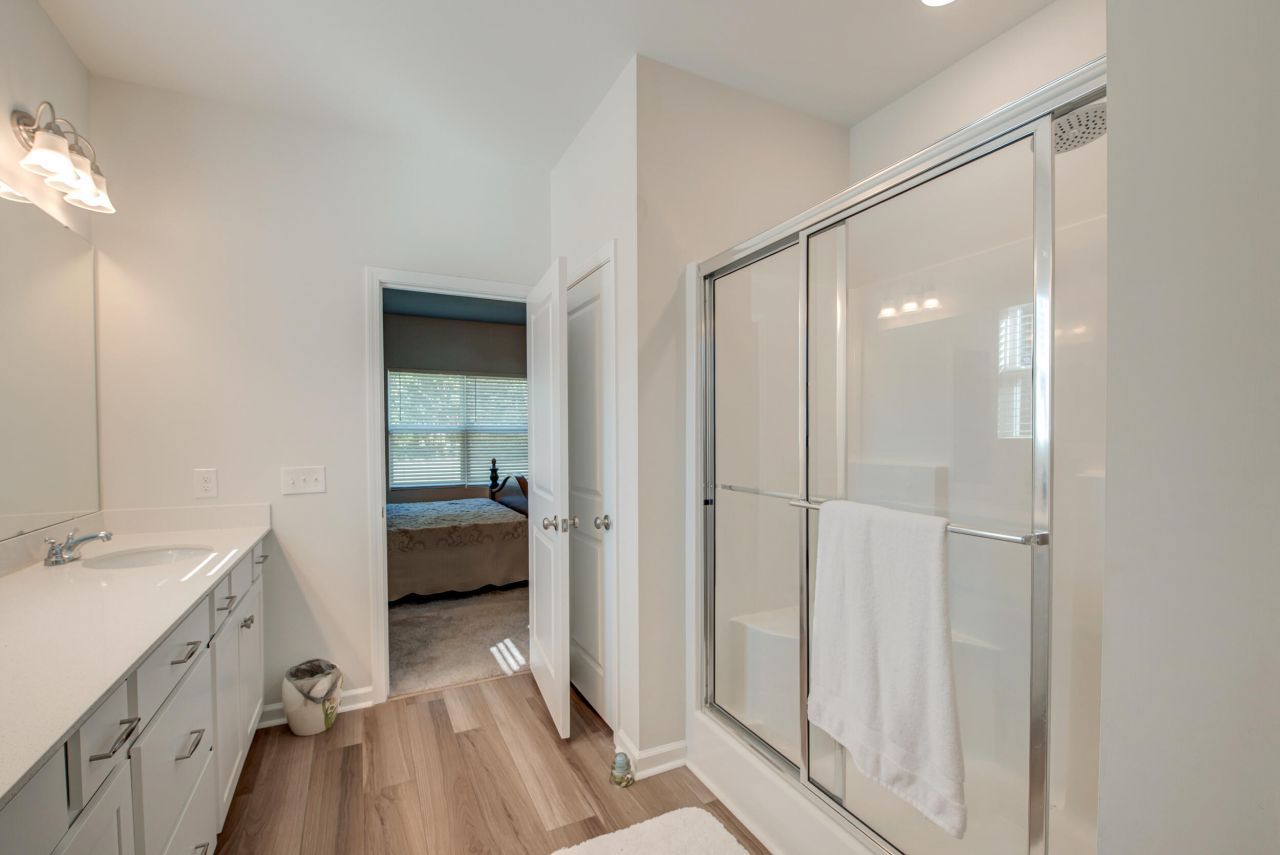 707 Butter Road Photo 16