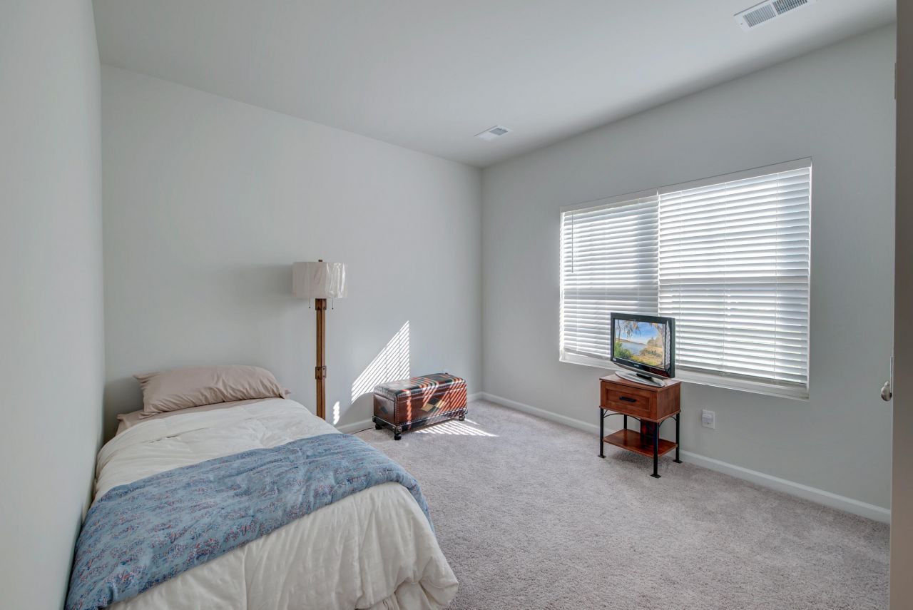 707 Butter Road Photo 19