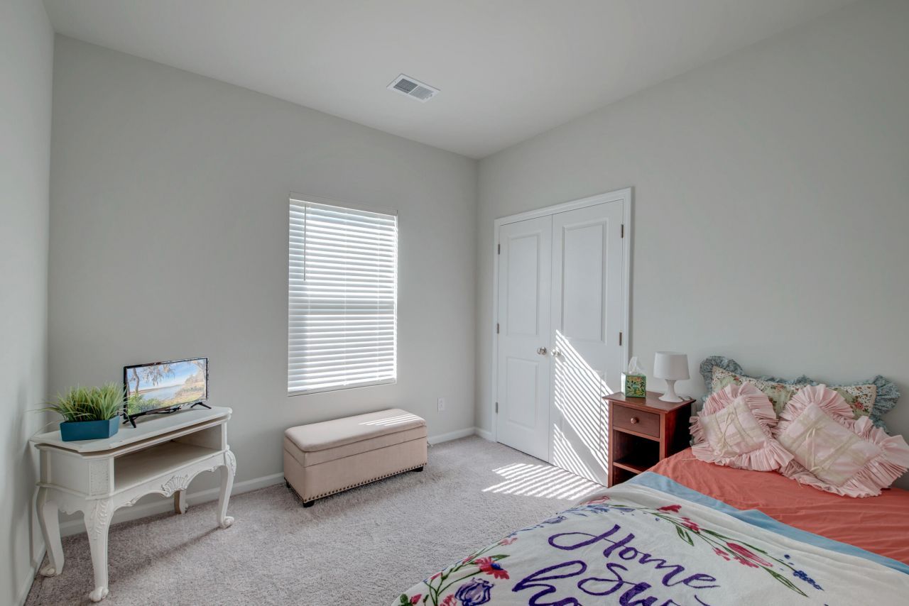 707 Butter Road Photo 22