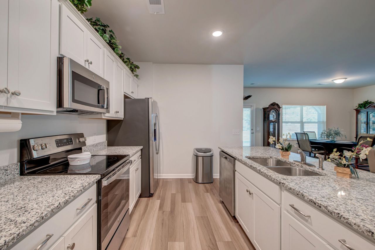 707 Butter Road Photo 35