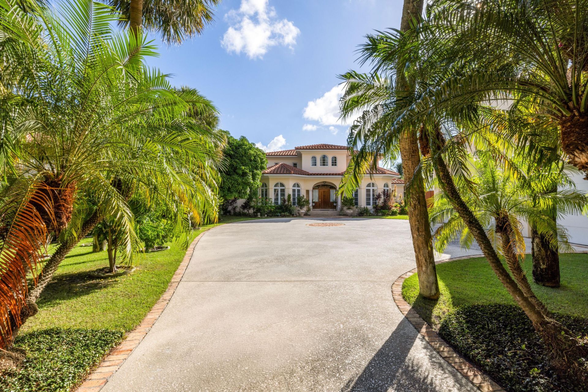 310 N Atlantic Drive, Lantana, FL 33462 Photo