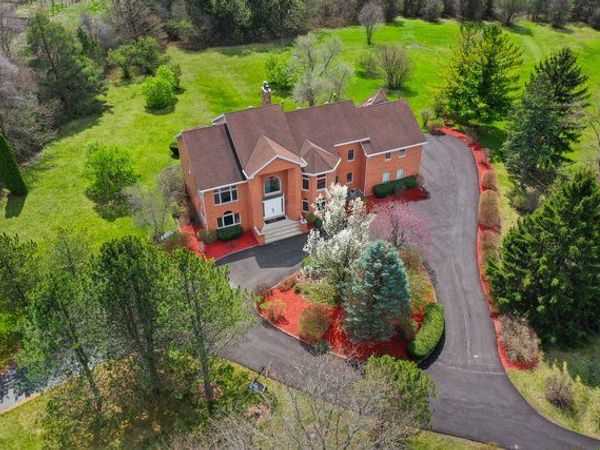 309 Dundee Road, Barrington, IL 60010