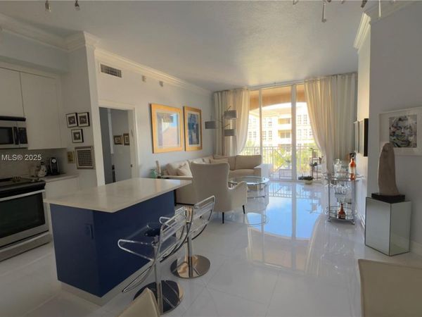 3001 NE 185th St, Unit 532, Aventura, FL 33180