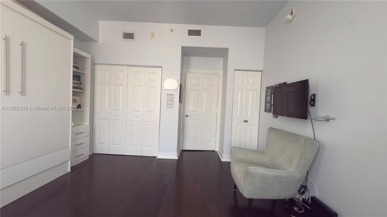 3001 NE 185th St, Unit 532, Aventura, FL 33180 Photo