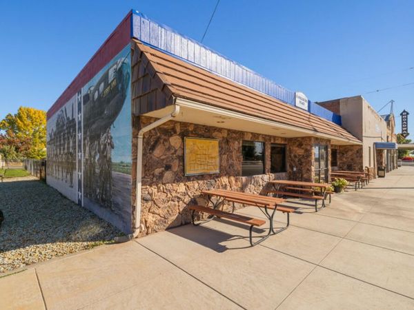 2126 Broadway Street, Malin, OR 97632