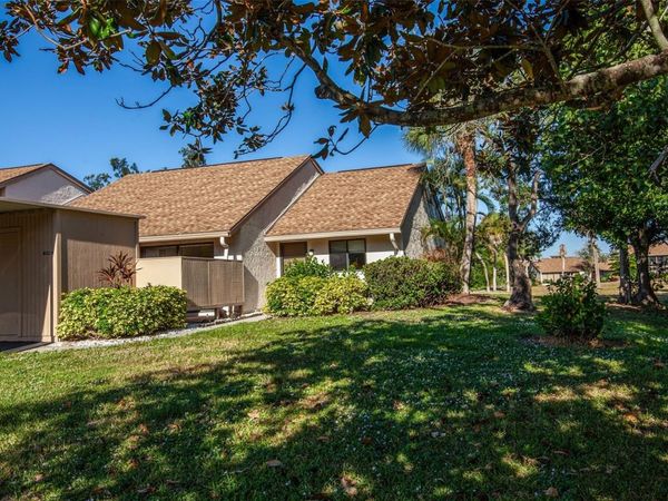 754 BIRD BAY CIRCLE, Unit 60, VENICE, FL 34285