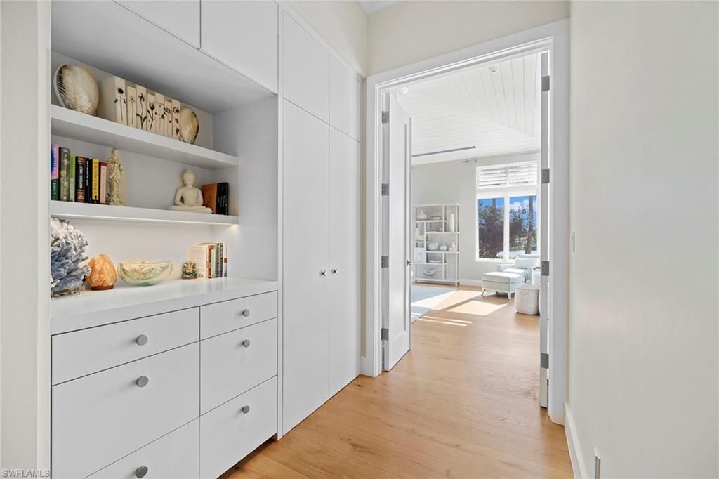 575 Palm Cir E, Naples, FL 34102 Photo