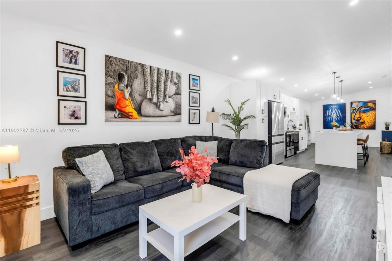 9174 NW 114th Ter, Hialeah Gardens, FL 33018 Photo