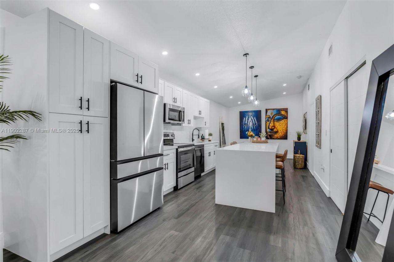 9174 NW 114th Ter, Hialeah Gardens, FL 33018 Photo