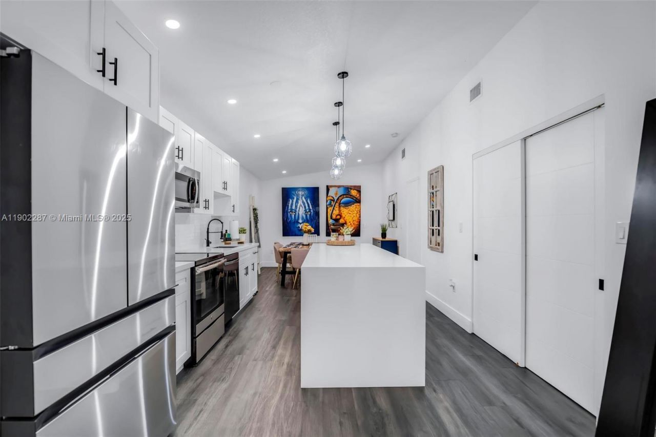 9174 NW 114th Ter, Hialeah Gardens, FL 33018 Photo